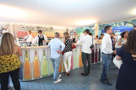 un momento dell'aperitivo