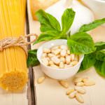 Spaghetti alle verdure con pinoli - Ricette della salute by Bioimis