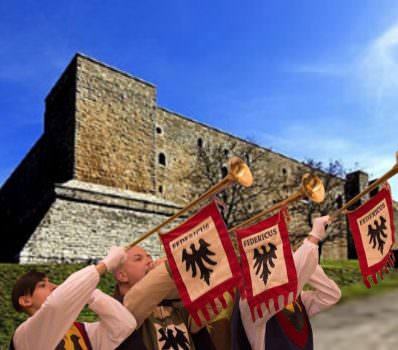 Altamura, Federicus 2018: Rullio di tamburi e squilli di trombe in una splendida giornata di sole