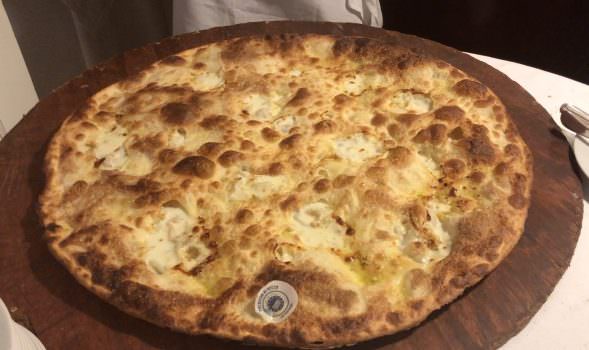 Focaccia di Recco col formaggio – Fattore Comune – Incontri fra DOP e IGP