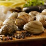 Vongole veraci, buone e salutari - Ricetta Crema di spinaci e vongole