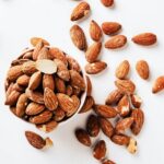 Un nuovo studio rivela che mangiare mandorle può aiutare a migliorare le risposte del cuore e del sistema nervoso allo stress