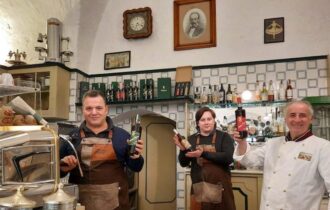 Altamura: La storica pasticceria-caffetteria Ronchi-Striccoli, custode dei segreti del nocino Padre Peppe