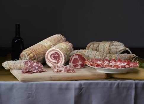 Salumi DOP Piacentini e la Focaccia di Recco insieme