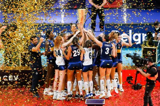 Il Consorzio del Parmigiano Reggiano festeggia la vittoria della Nazionale italiana agli Europei di pallavolo femminile