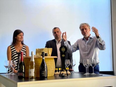 Nati per stare insieme… Grana Padano dop e i vini lombardi docg, doc e igt