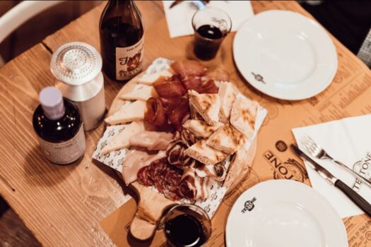 Testone raddoppia a Milano e diventa atelier della mostra Canapy ispirata alla Valnerina