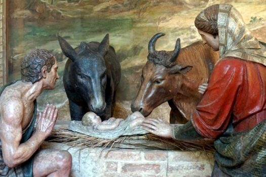 Presepe protagonista in provincia di Varese: sommerso nel Lago Maggiore e in cima al Sacro Monte