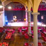 Tre intriganti cantine toscane per la cena e lo spettacolo "Come diventare sommelier in 50 minuti" al Teatro del Sale a Firenze il 26 maggio