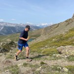 Natruly corre in montagna