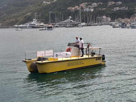 “Piano Mare Pulito”: da domani attivi 6 nuovi battelli spazzamare “Sistema Pelikan” nel Tirreno calabrese