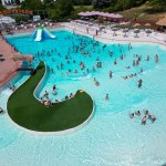 VISITA IN CENTRO, POI TUTTI IN PISCINA: PADOVALAND INVASA DAI TURISTI