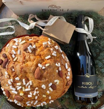 Cantina Riboli celebra il Natale 2023, nuove box regalo per un viaggio sensoriale