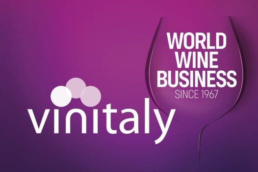 Fwd: Vinitaly: selezione qualitativa e record numerico di top-buyer da Usa, Canada, Cina e UK i contingenti più numerosi