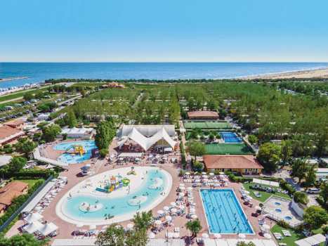 Il vero glamping è qui al Barricata Holiday Village, nel Parco Naturale del Delta del Po