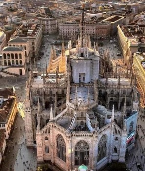 Milano metropolitana città stato – Parallelismo con Parigi, città “in asse”