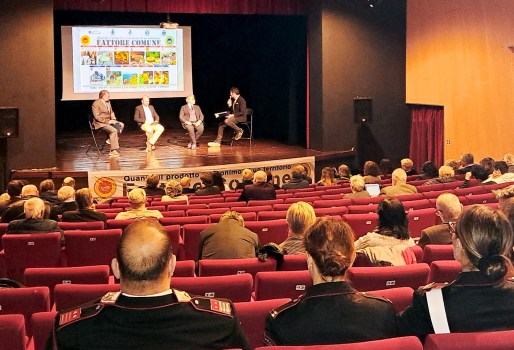 Tra Recco e Sori l’identità dell’enogastronomia italiana raccontata dal palco di Fattore Comune, organizzato dal Consorzio della Focaccia di Recco col Formaggio