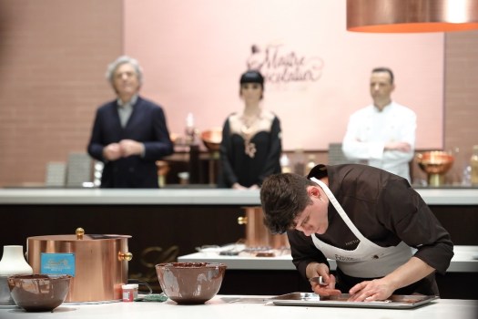 Mattia Parri, “Maître Chocolatier di Talenti in Sfida”, neo Maître Chocolatier Lindt all’Outlet Village di Castel Guelfo