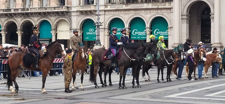 Passano da Milano i pellegrini a cavallo del Giubileo 2025