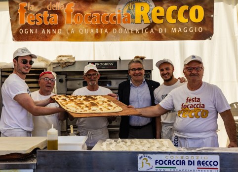 FESTA DELLA FOCACCIA DI RECCO col formaggio IGP – SABATO 24 e DOMENICA 25 MAGGIO 2025