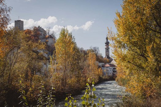 NEL CUORE DELLA VAL PUSTERIA, BRUNICO SI VESTE DI COLORI E SAPORI