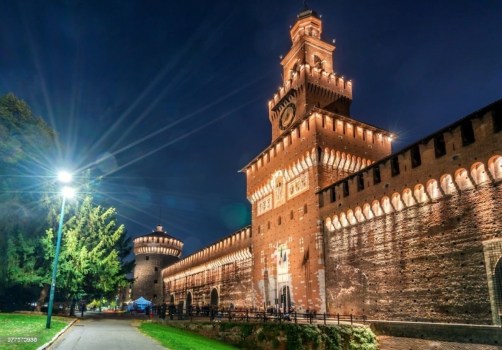 LA DAMA VELATA, FANTASMA DEL CASTELLO SFORZESCO