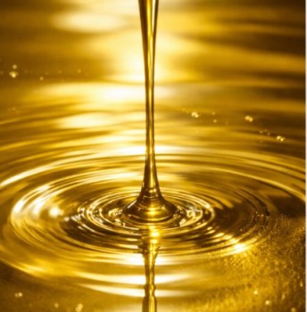 Olio extravergine d’oliva: prezzi alle stelle, accordi internazionali e il rischio di un crollo sotto costo